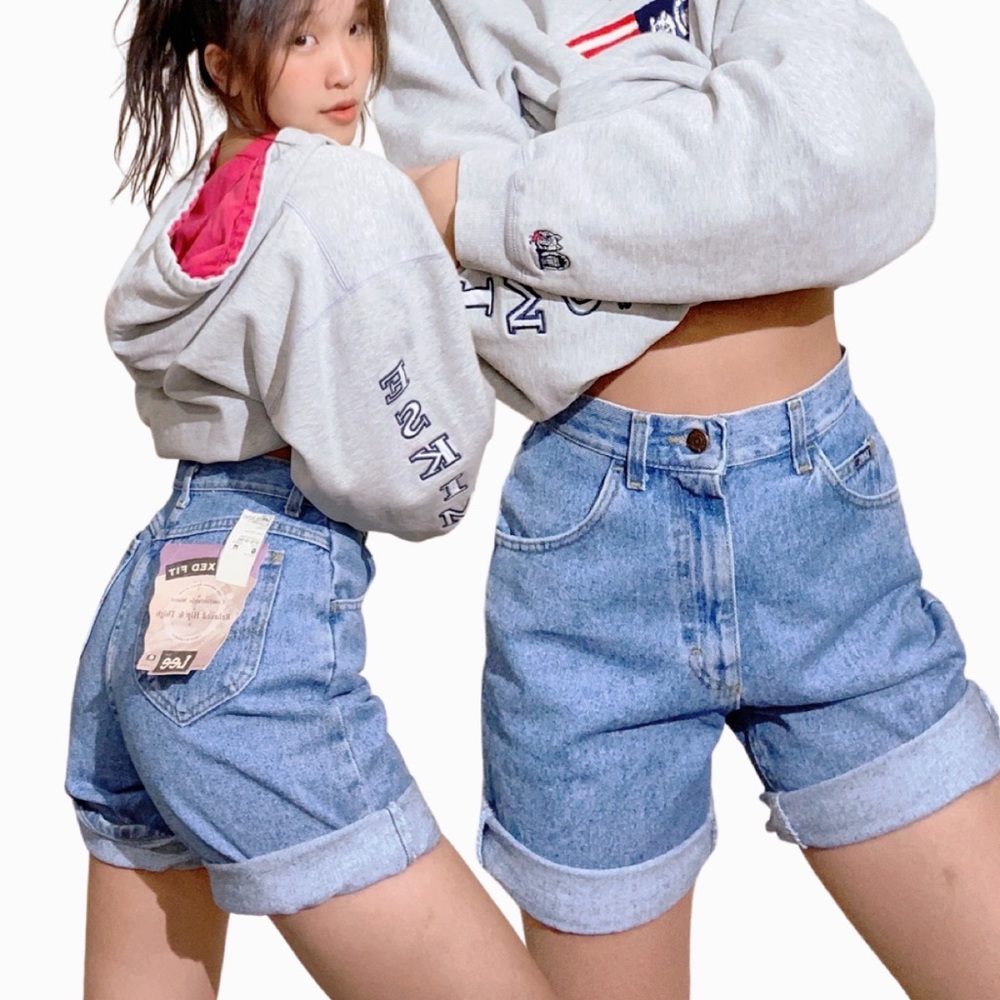 High-waisted Vintage Lee’s Shorts